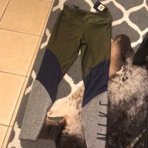 Nike leggings new with tags.